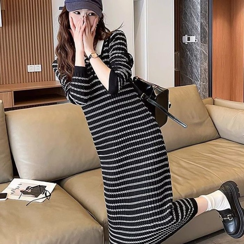 Stripe Apricot Woman Knitted D - Winter Clothing On Sale recension och pris